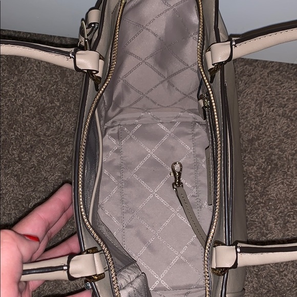 Michael Kors handbag - Picture 5 of 7